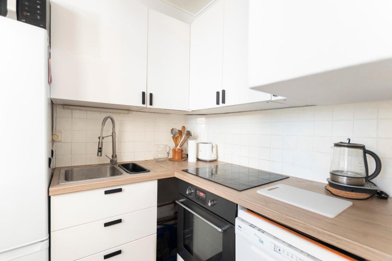 Guestready - Lovely Bright Flat With Private Patio Париж Экстерьер фото